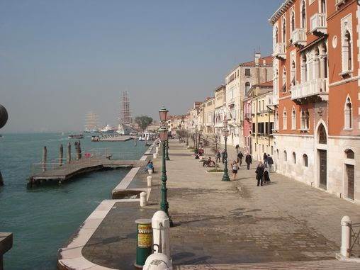 Dettagli