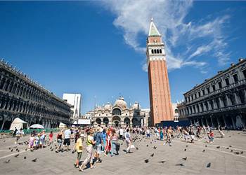 Commercial Premises / Showrooms for Sale in Venezia