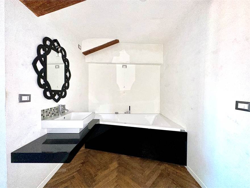 Particolari 