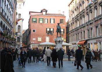Cedesi Attività Commerciale a Venezia Cannaregio