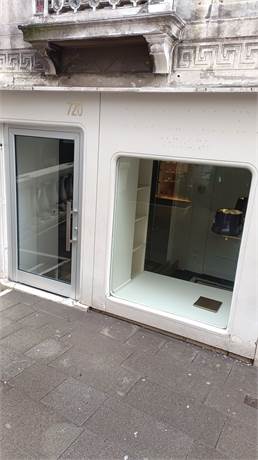 foto vetrina esterna