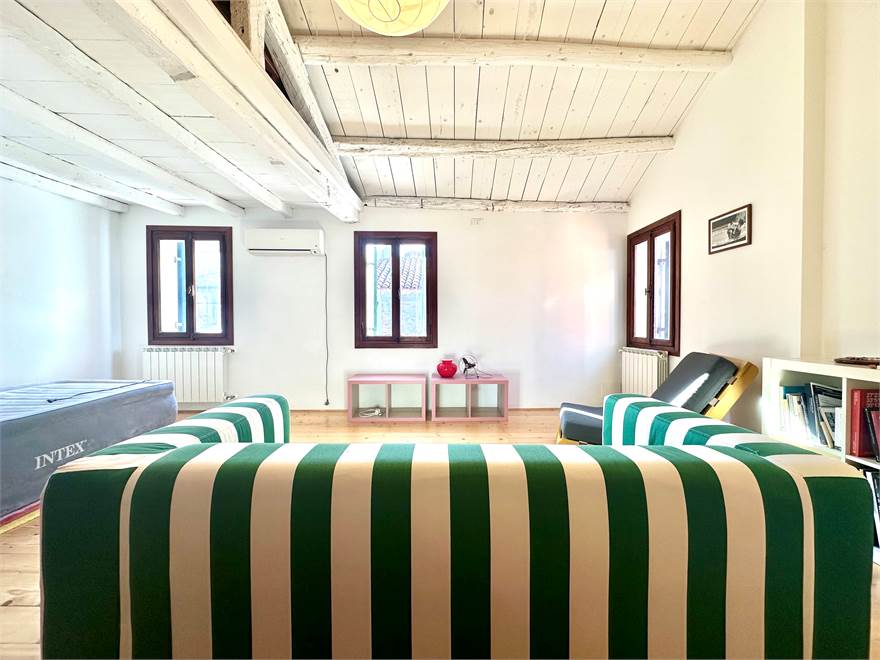 Camera adibita a Soggiorno