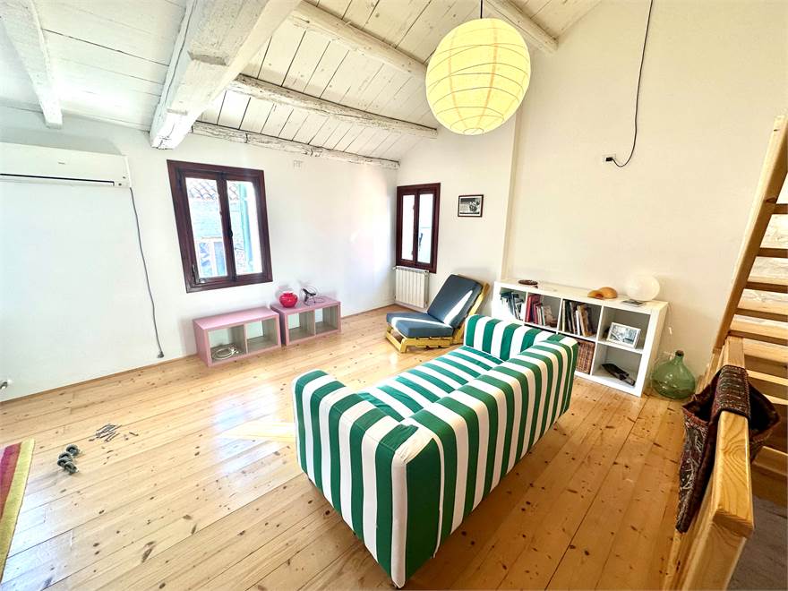 Camera adibita a Soggiorno