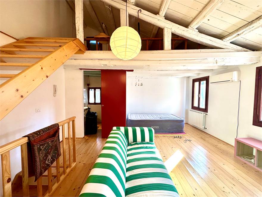 Camera adibita a Soggiorno